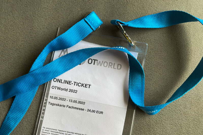 ein Online Ticket der Messe Otworld in ausgedruckter Form in Klarsichthülle